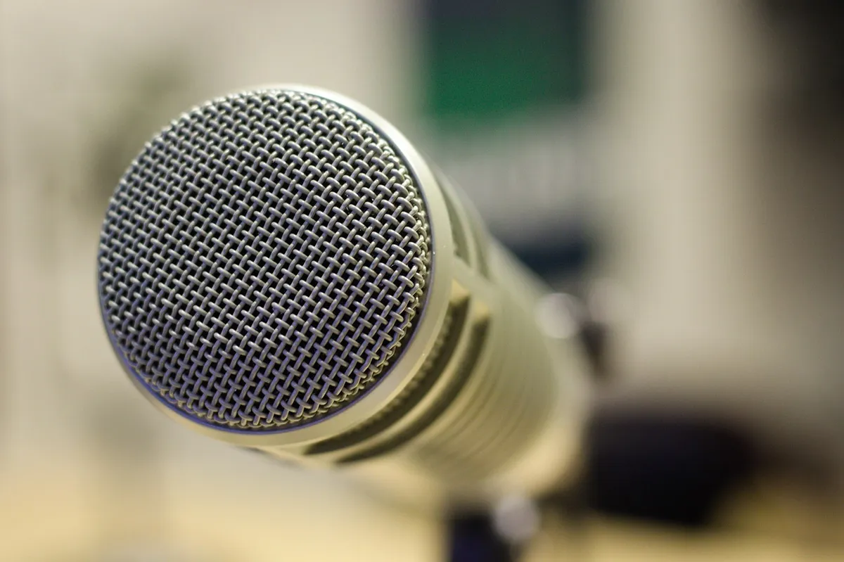 mic, microphone, podcast, studio, sound, audio, record, voice, interview, media, technology, recording, broadcasting, radio, equipment, brown technology, brown