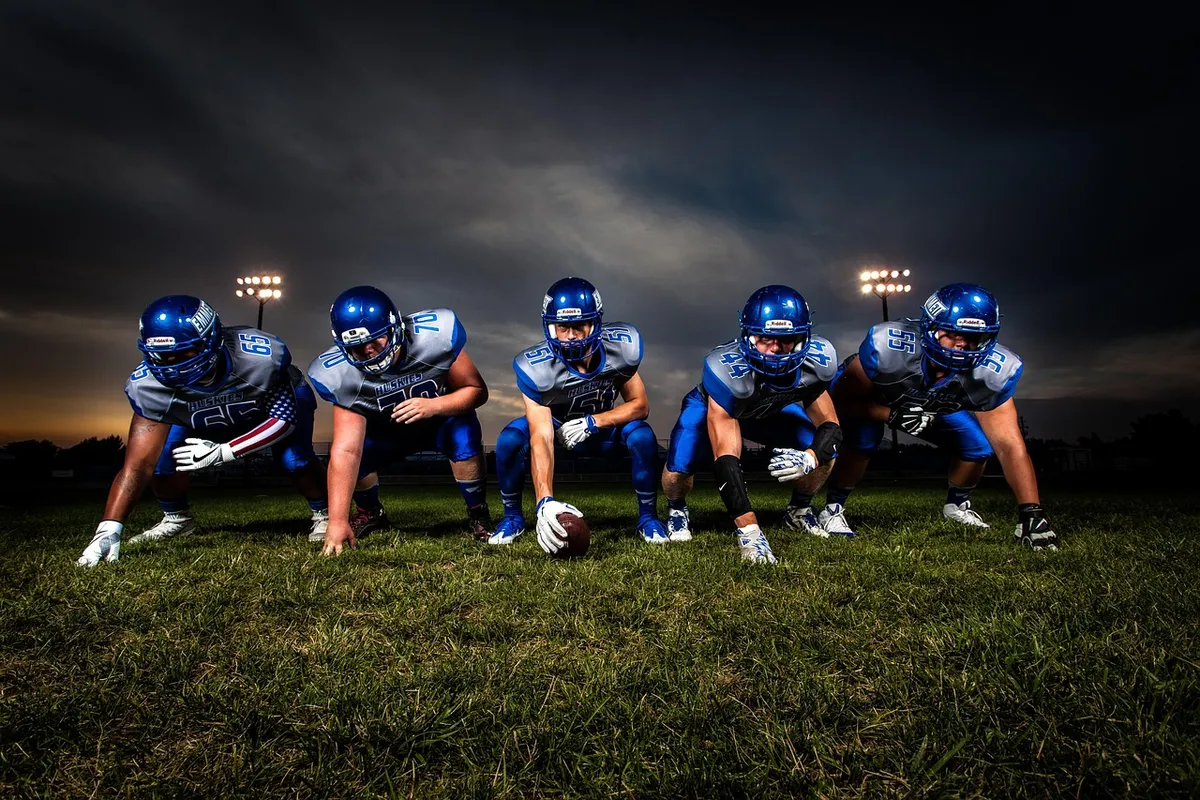 athletes, american football, players, football team, football players, football field, team, ball, field, football, game, grass, helmets, men, people, rugby, sp